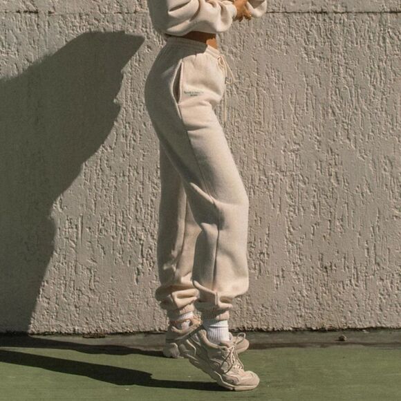 Princess Polly Pants - NWT Princess Polly MVP Sportif Cream Sweatpant | SZ 4